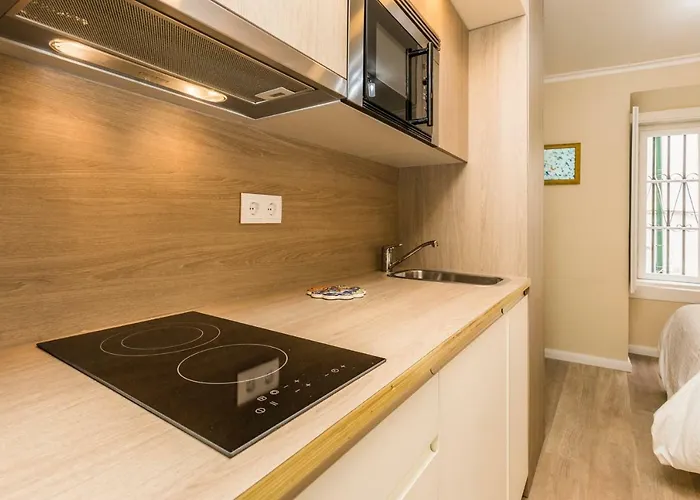 Cozy And Confortable Your Alfama Story Lisbon